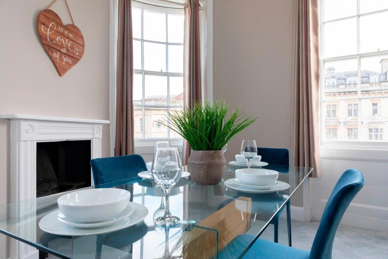 Two Bedroom Duplex Town Centre Serviced Apartment Cheltenham